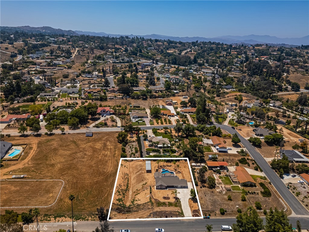 16481 Valle Vista Way