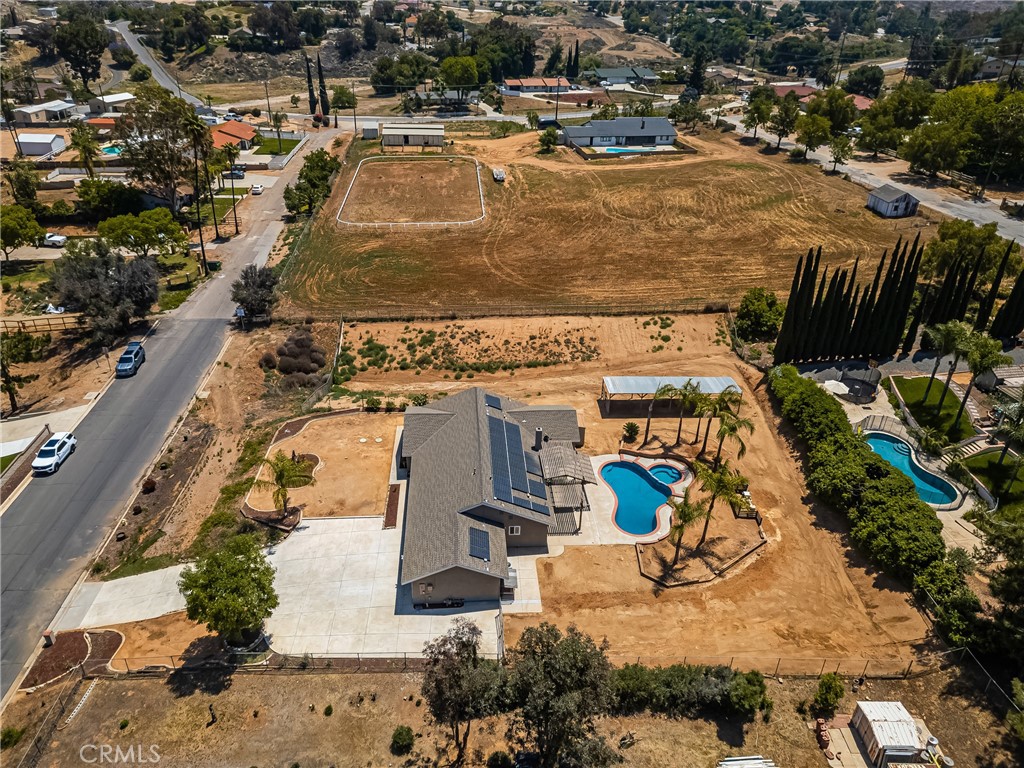 16481 Valle Vista Way