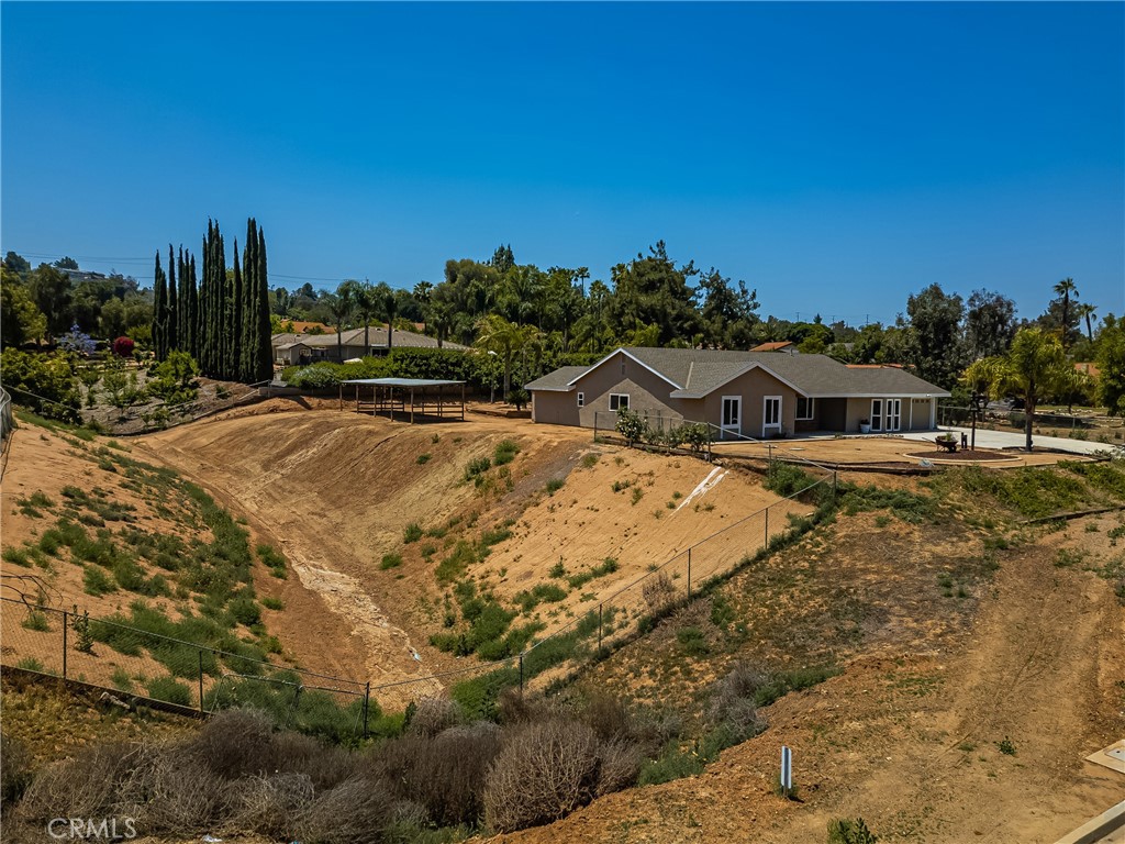 16481 Valle Vista Way