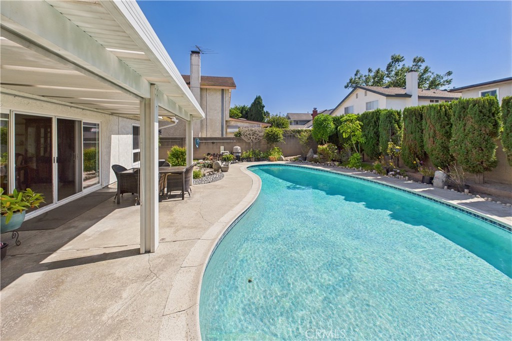 9661 Glenbrook Street