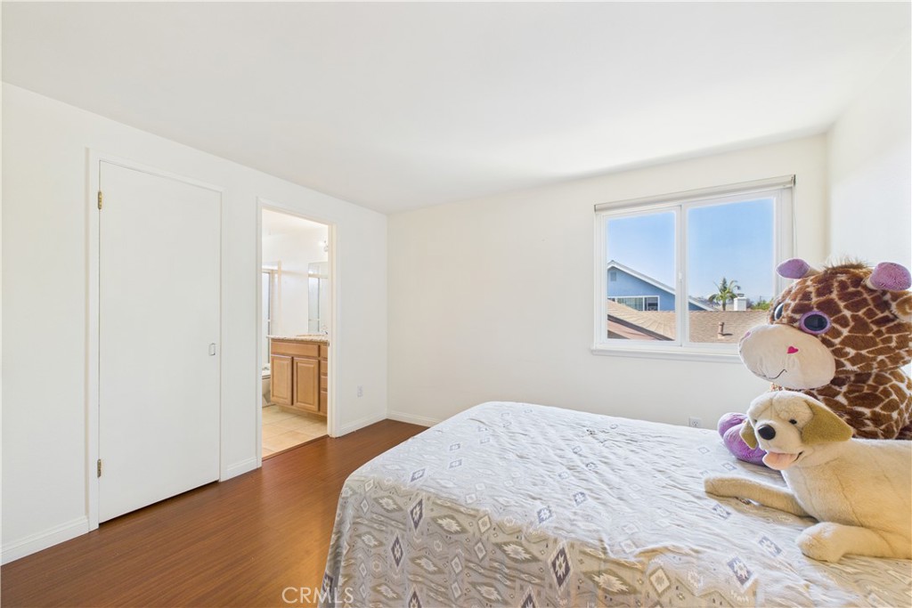 9661 Glenbrook Street