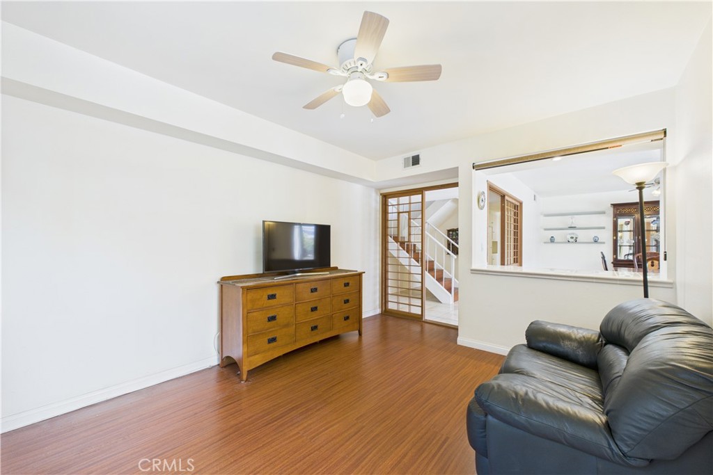 9661 Glenbrook Street