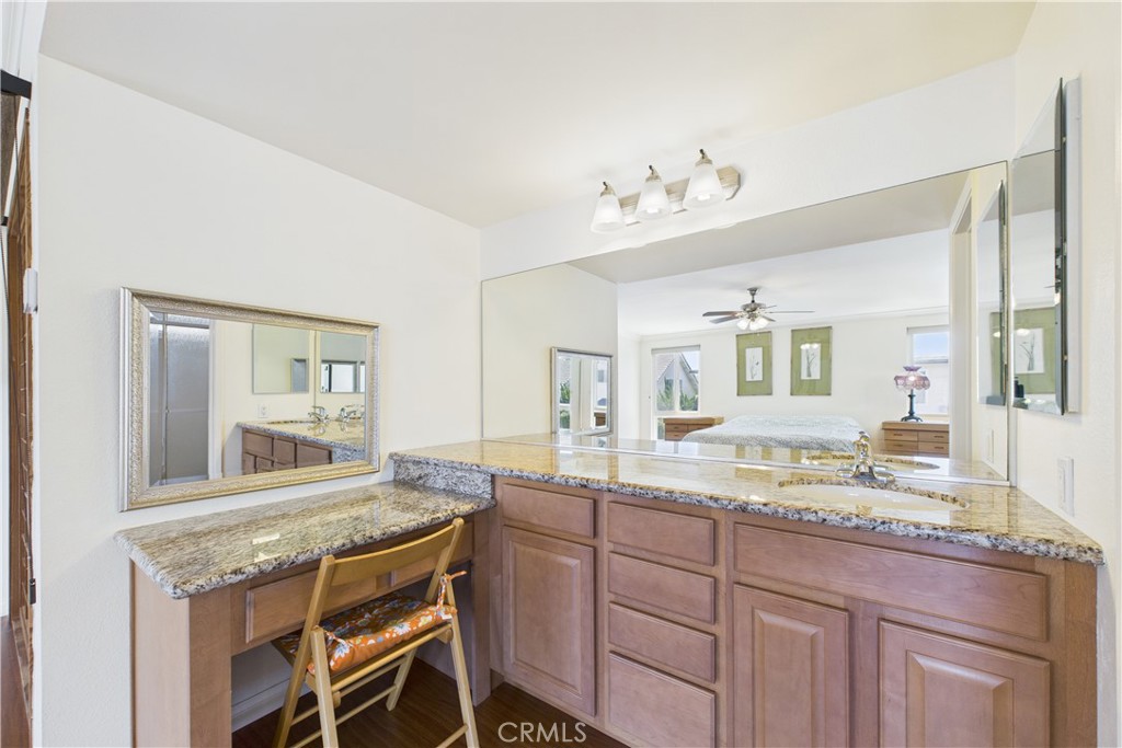 9661 Glenbrook Street