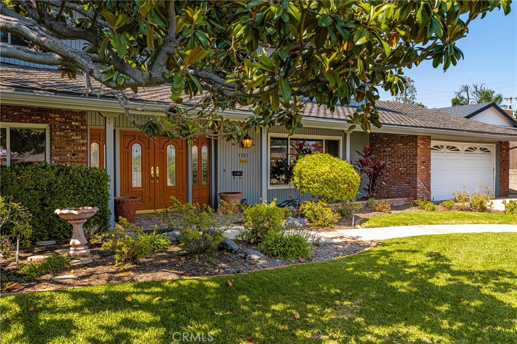 1301 Alta Mesa Drive