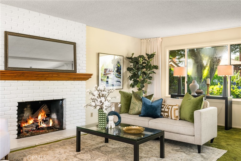 1301 Alta Mesa Drive