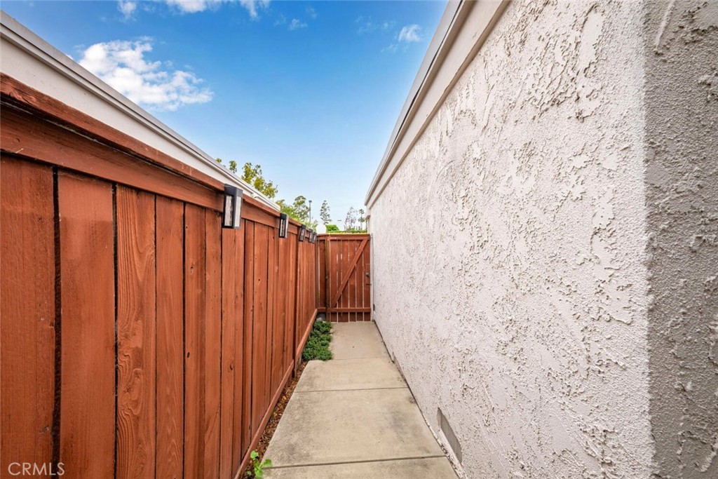 6898 Breton Way