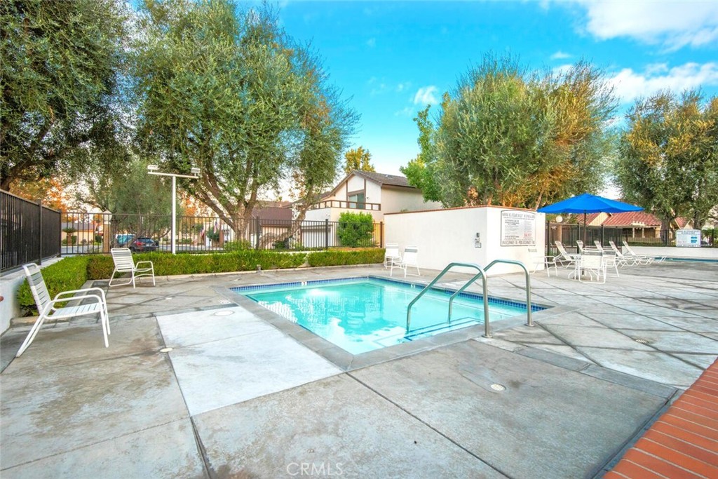 6898 Breton Way