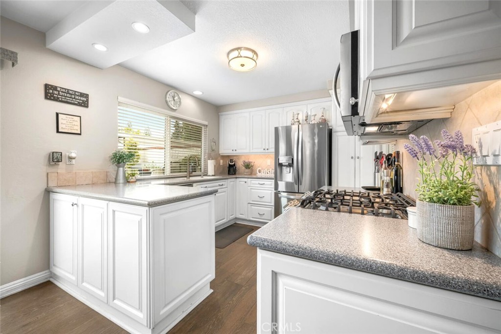 6898 Breton Way