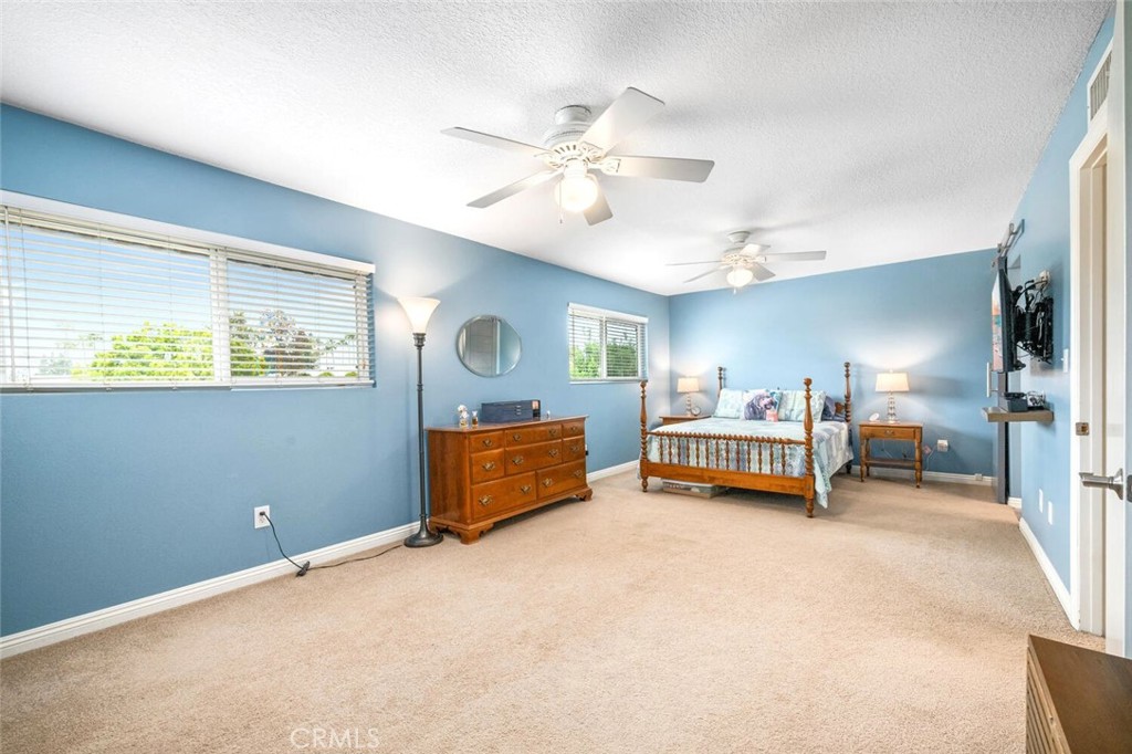 6898 Breton Way