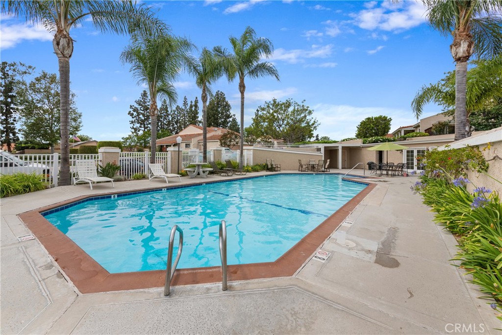 12670 Oxford Drive