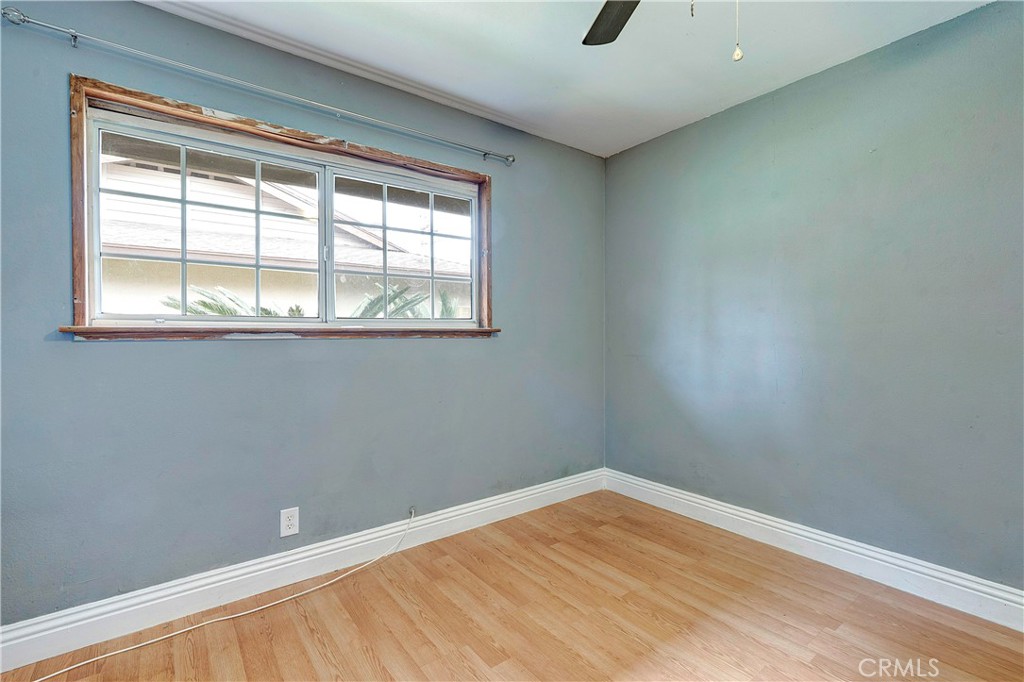 521 S Lyon Street 37