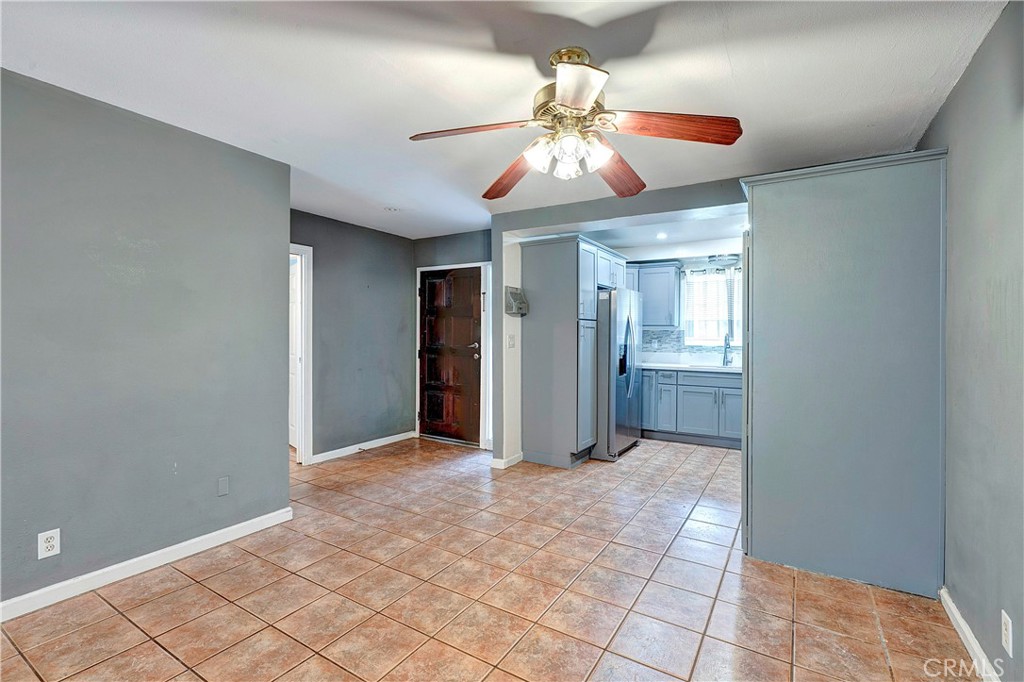 521 S Lyon Street 37