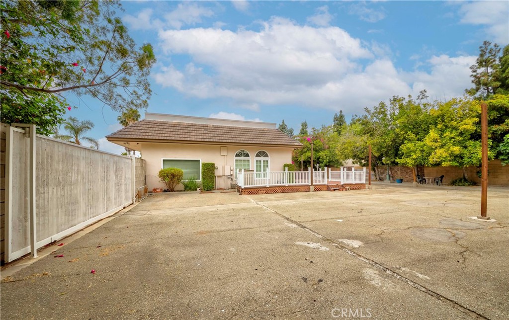 8111 Commonwealth Avenue