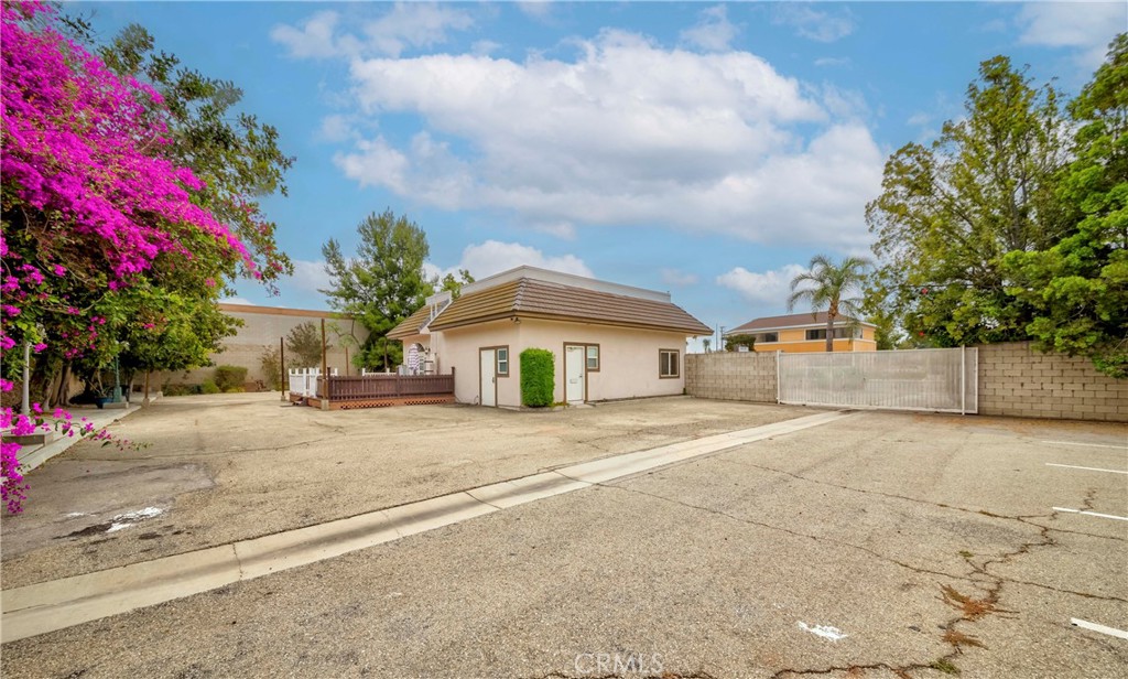 8111 Commonwealth Avenue