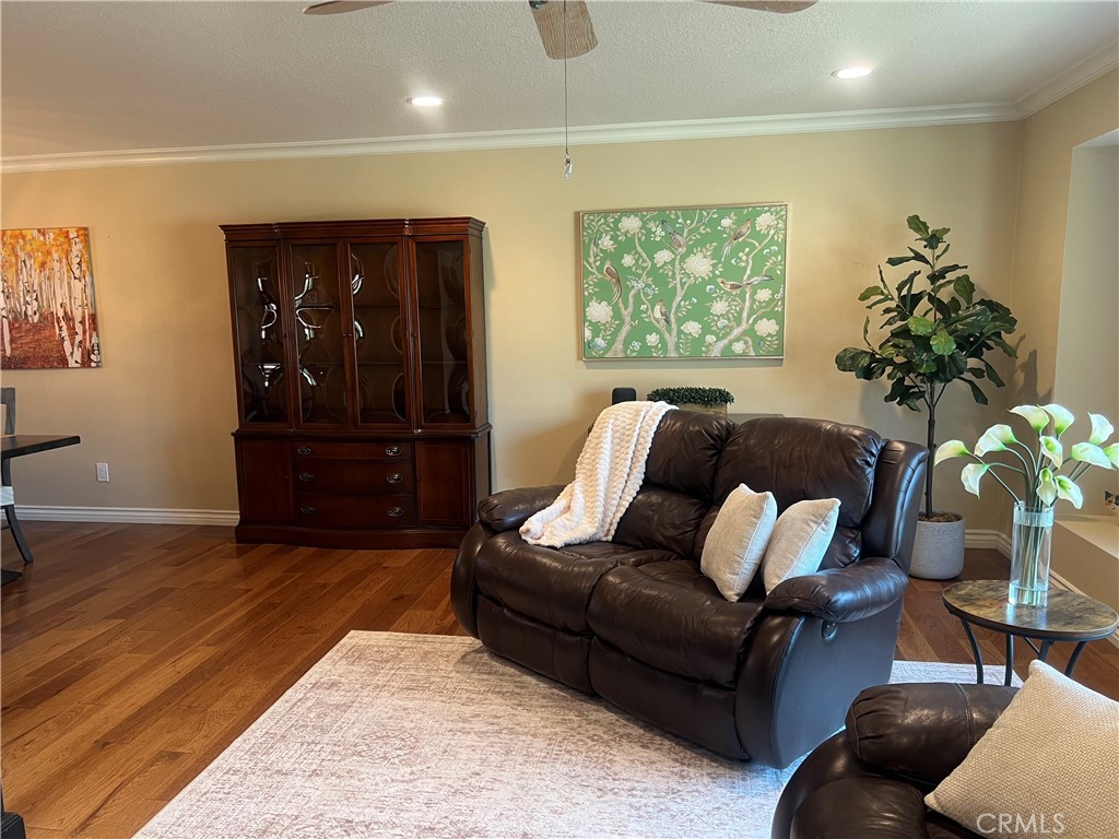 2902 E Trenton E