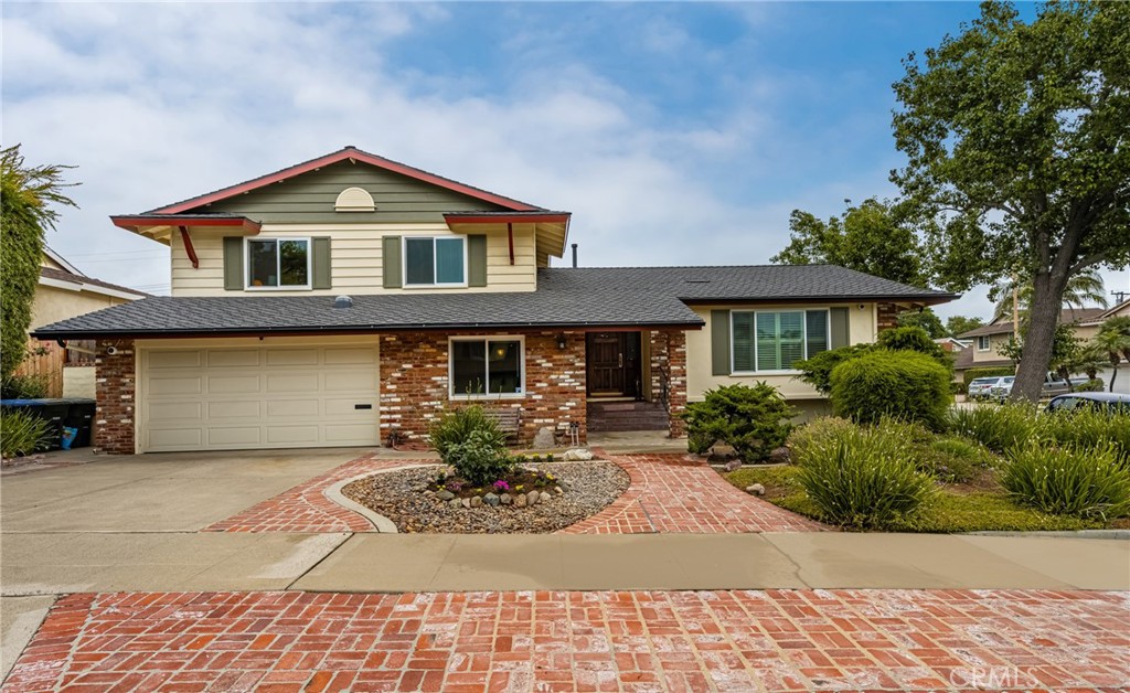 2902 E Trenton E