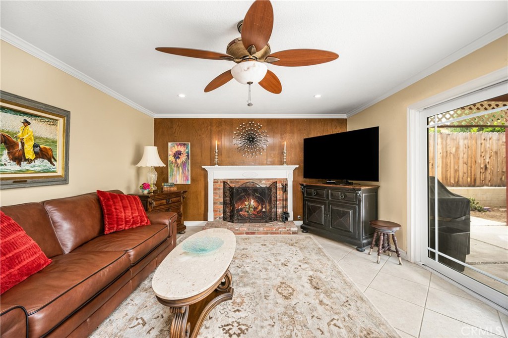 2902 E Trenton E