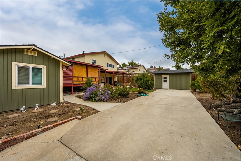2902 E Trenton E