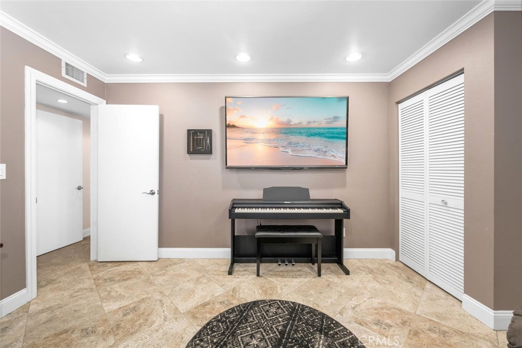 6786 Molokai Drive