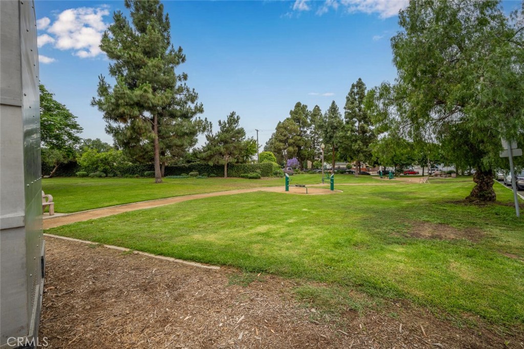 2925 E Spaulding Street 304