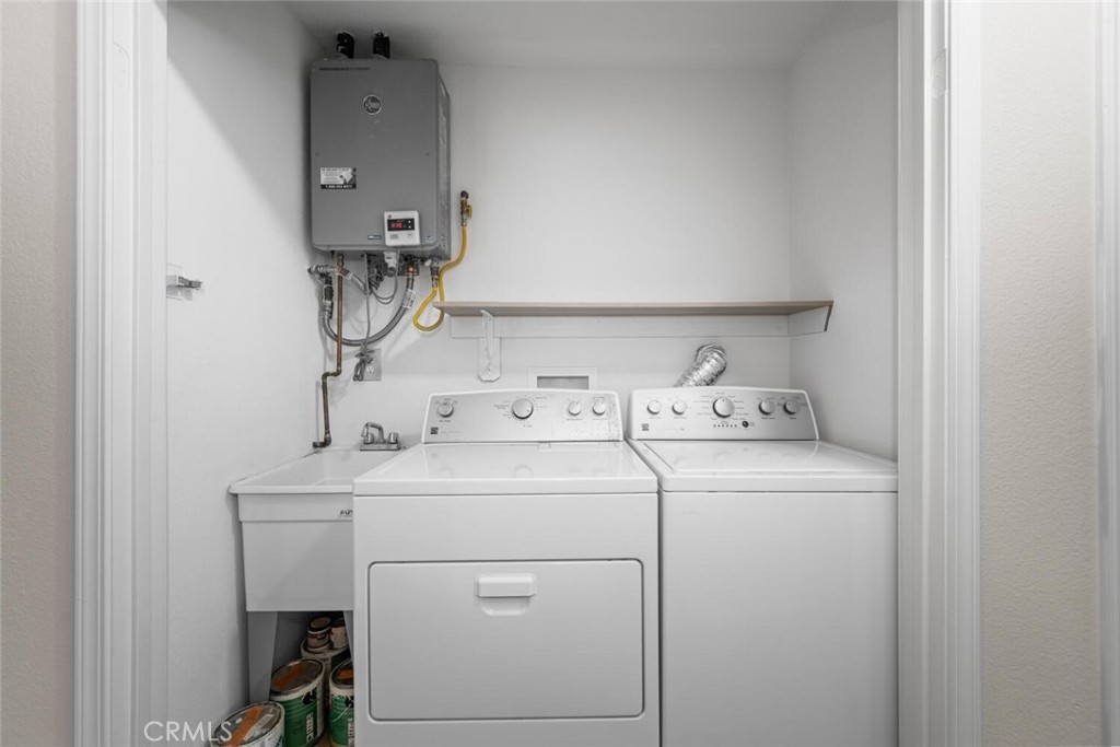 2925 E Spaulding Street 304