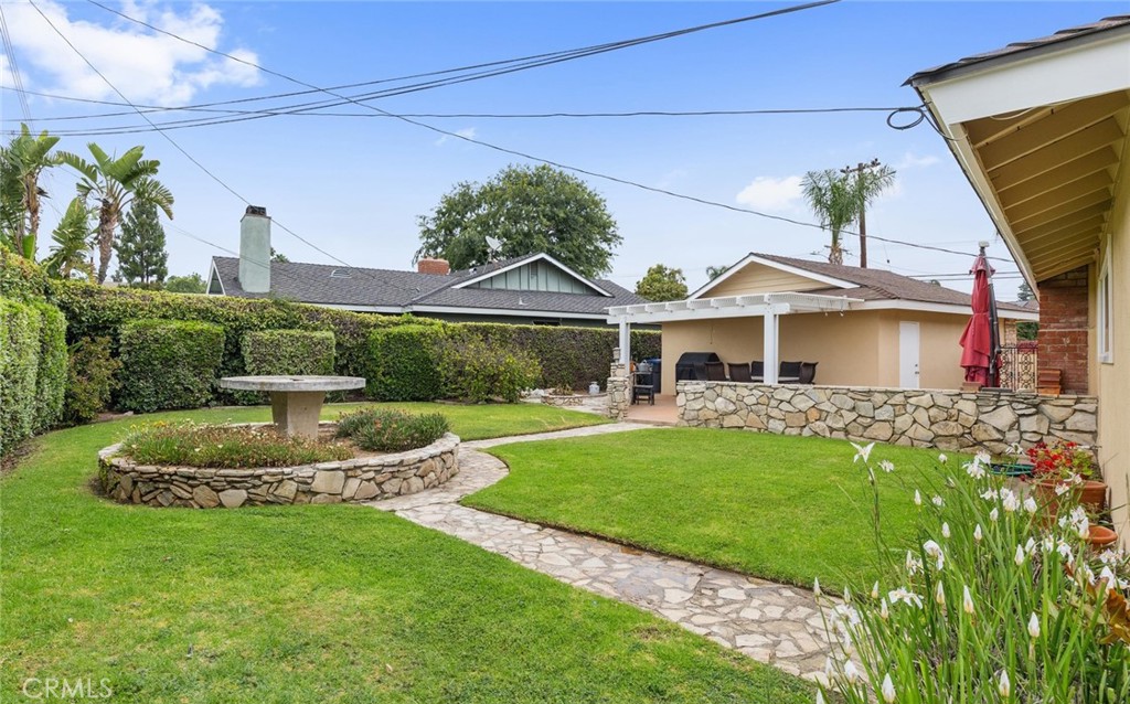 4441 AVOCADO Avenue