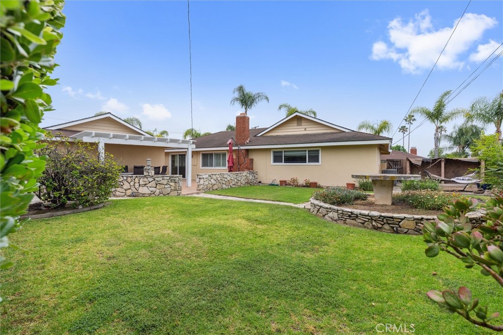 4441 AVOCADO Avenue