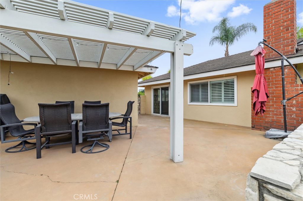 4441 AVOCADO Avenue