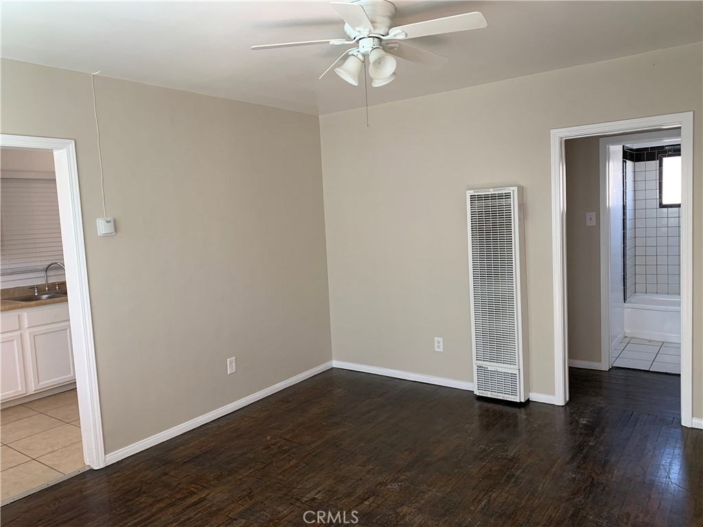 1029 Gladys Ave