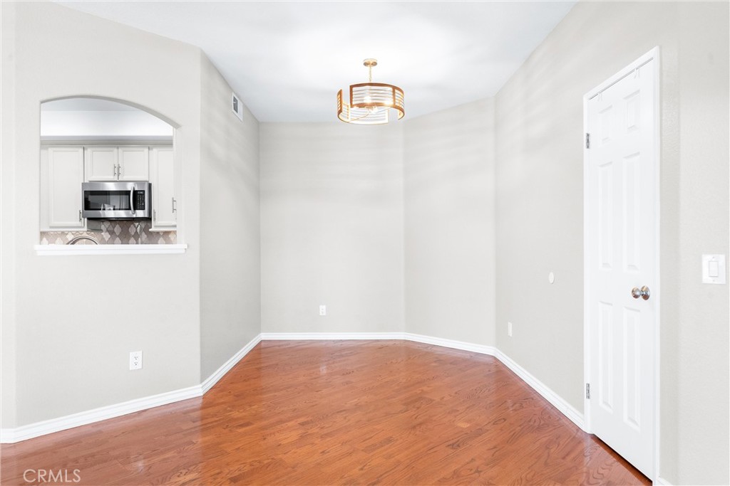 7977 E Viewrim Drive