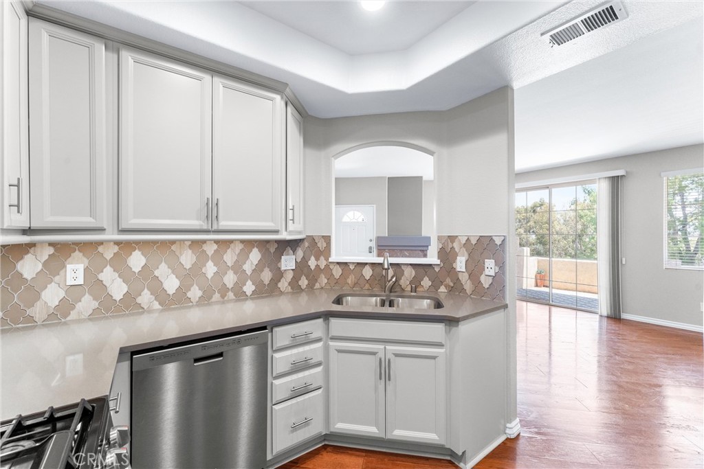 7977 E Viewrim Drive