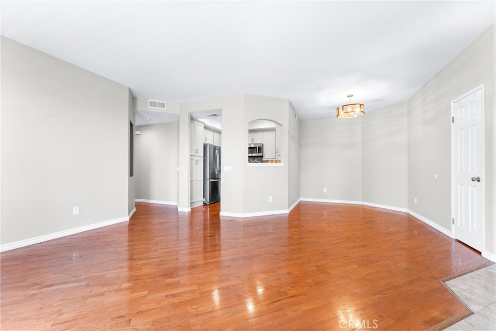 7977 E Viewrim Drive