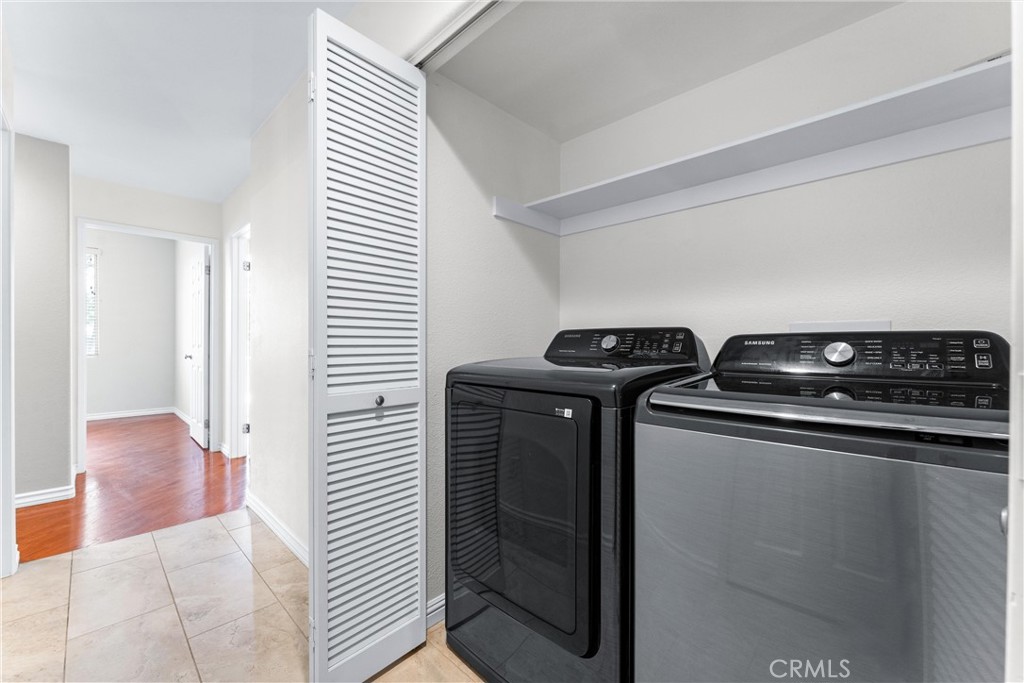 7977 E Viewrim Drive