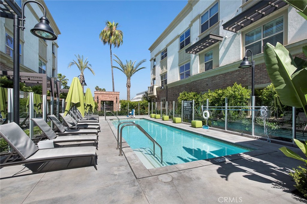 514 S Anaheim Boulevard 1