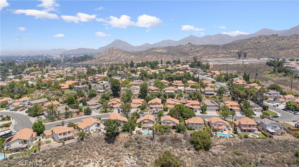 566 Bruin Drive