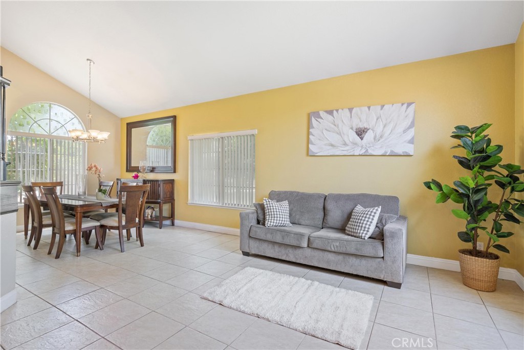 566 Bruin Drive