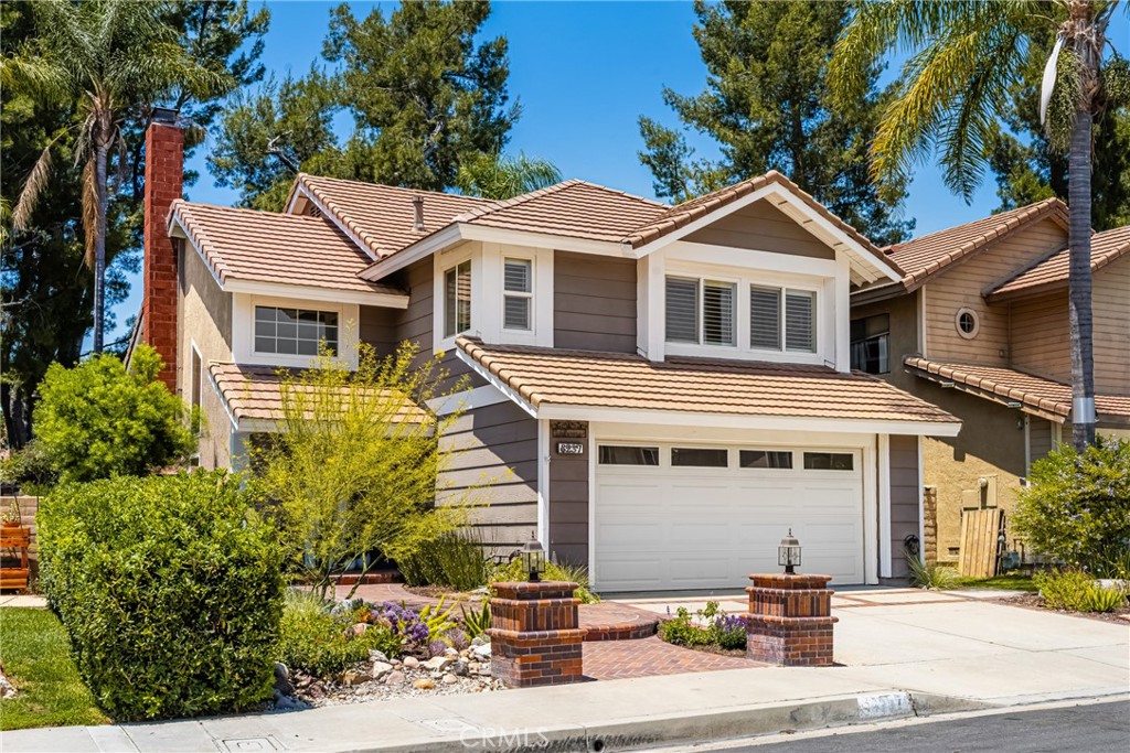 8237 E Flowerwood Avenue