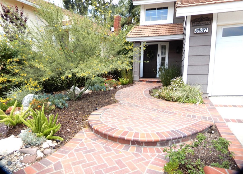 8237 E Flowerwood Avenue