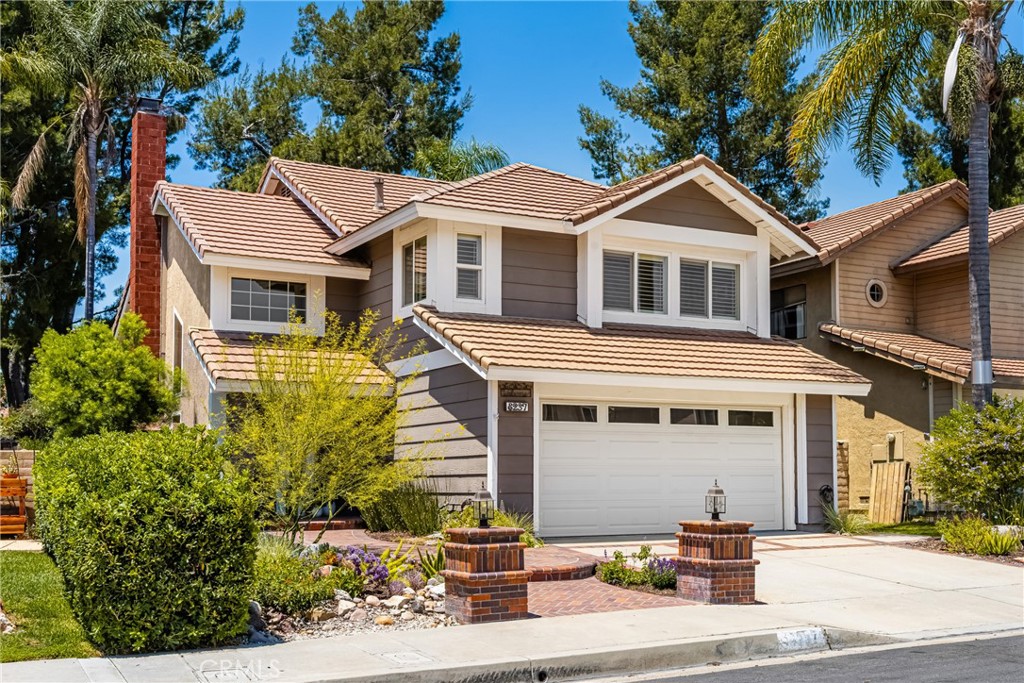 8237 E Flowerwood Avenue