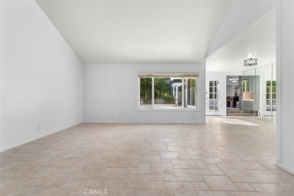 5269 E Rural Ridge Circle