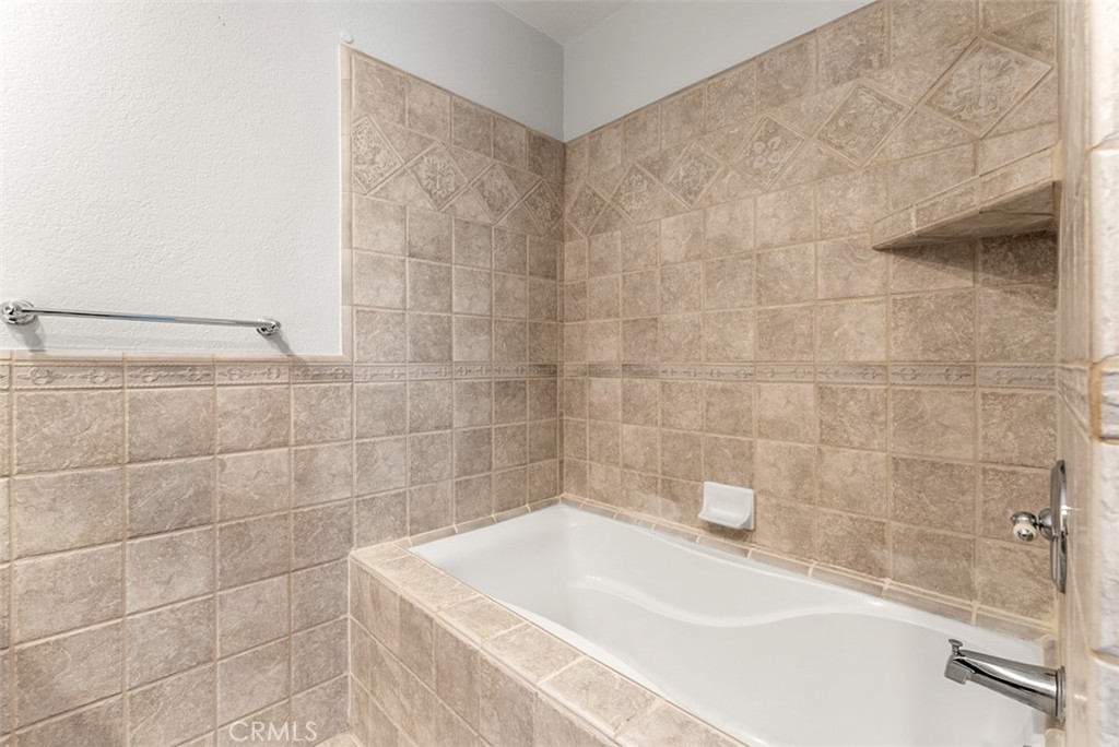 5269 E Rural Ridge Circle