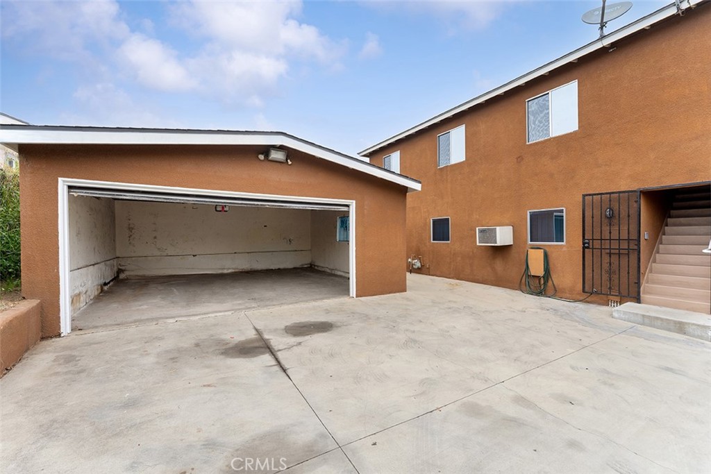 4620 E 3rd Street