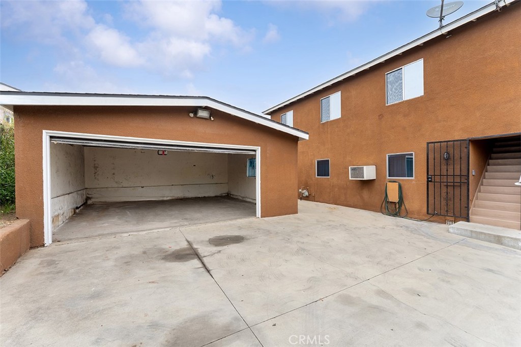 4620 E 3rd Street