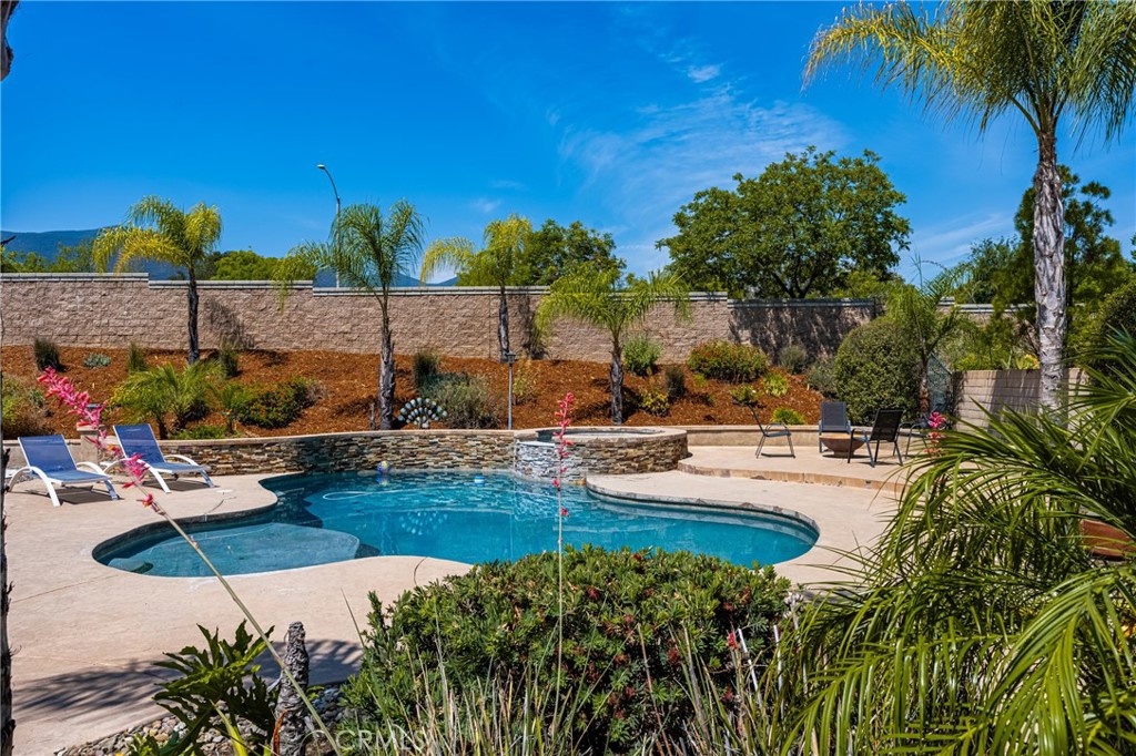 1620 Paseo Vista Street