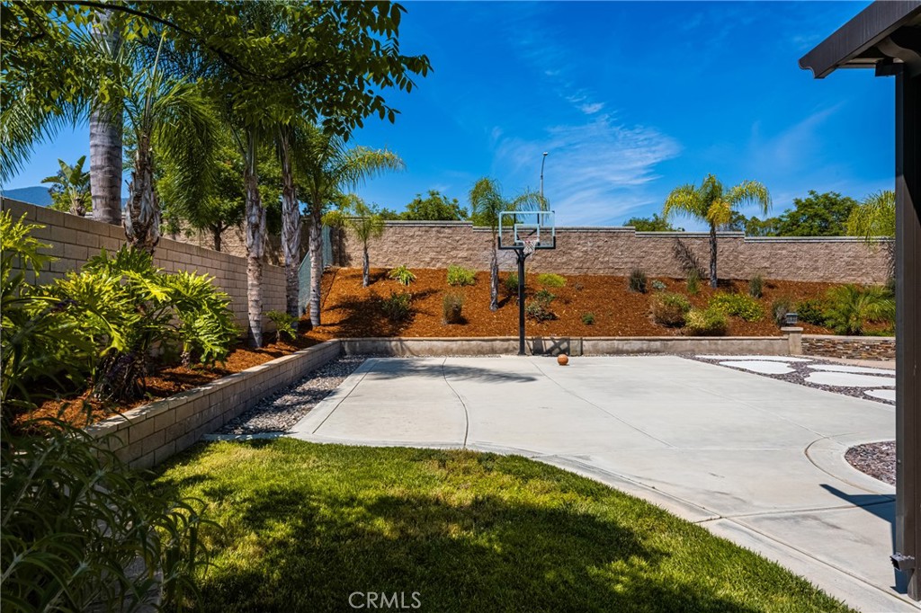 1620 Paseo Vista Street