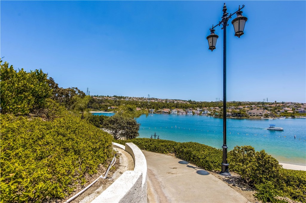 26871 Via Santa Lucia