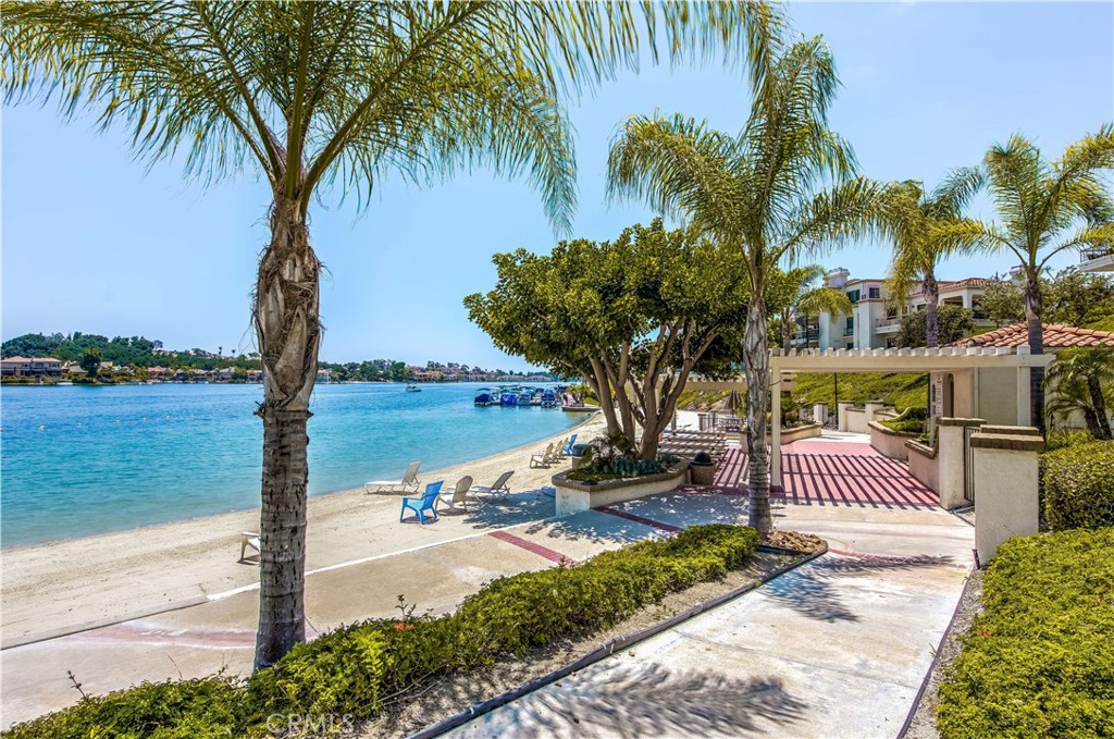 26871 Via Santa Lucia