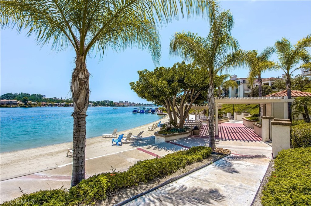 26871 Via Santa Lucia