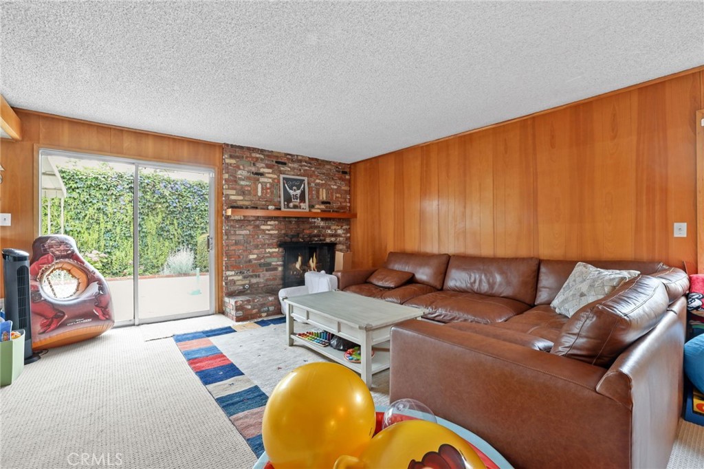 2782 Woodstock Road