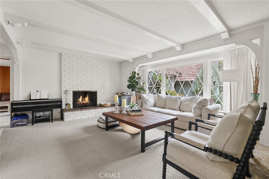2782 Woodstock Road